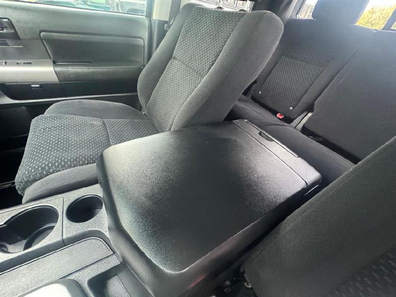 Toyota Tundra Tundra-Grade 5.7L Double Cab 2WD 2013