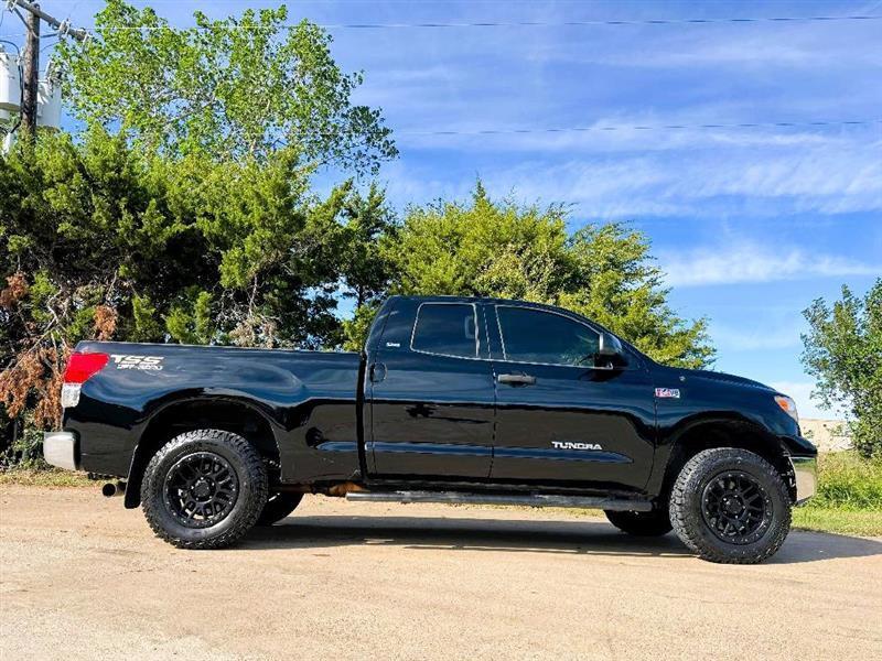 Toyota Tundra Tundra-Grade 5.7L Double Cab 2WD 2013