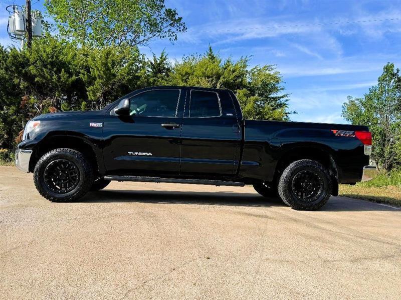 Toyota Tundra Tundra-Grade 5.7L Double Cab 2WD 2013