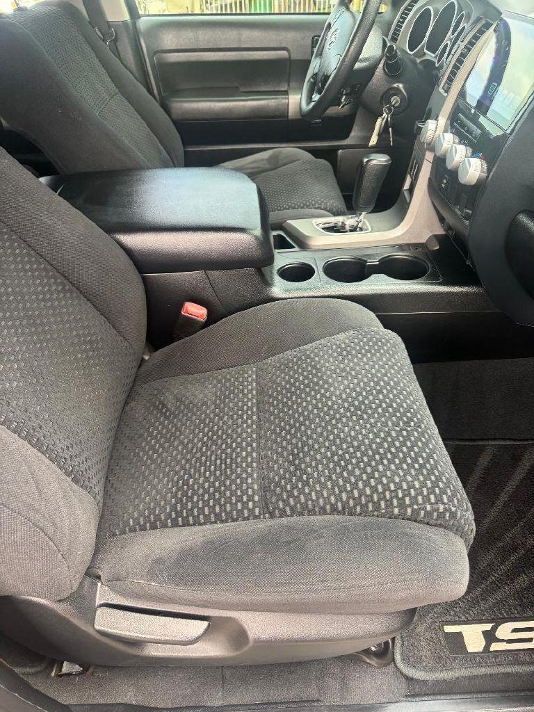Toyota Tundra Tundra-Grade 5.7L Double Cab 2WD 2013
