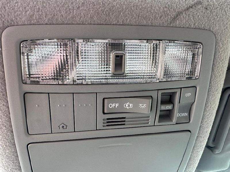 Toyota Highlander SE FWD V6 2010