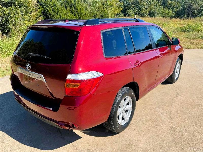 Toyota Highlander SE FWD V6 2010