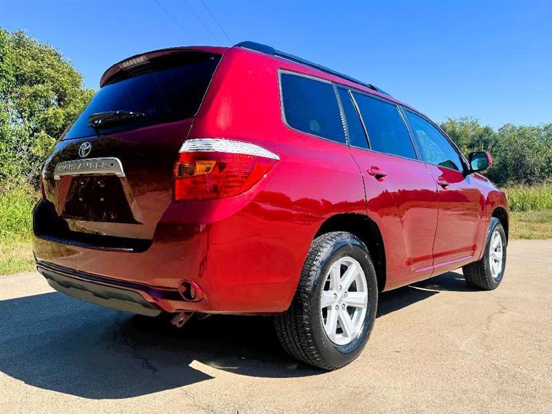 Toyota Highlander SE FWD V6 2010