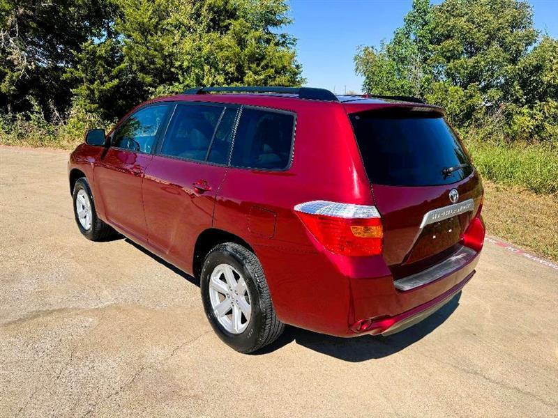 Toyota Highlander SE FWD V6 2010
