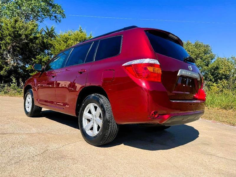 Toyota Highlander SE FWD V6 2010