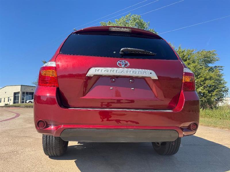 Toyota Highlander SE FWD V6 2010