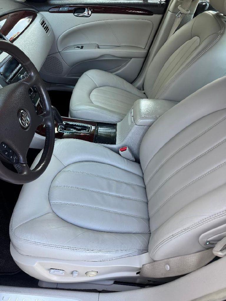 Buick Lucerne CXL V6 2007