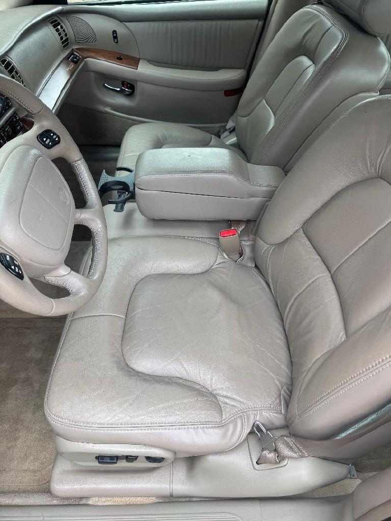 Buick Park Avenue 4dr Sedan 1999
