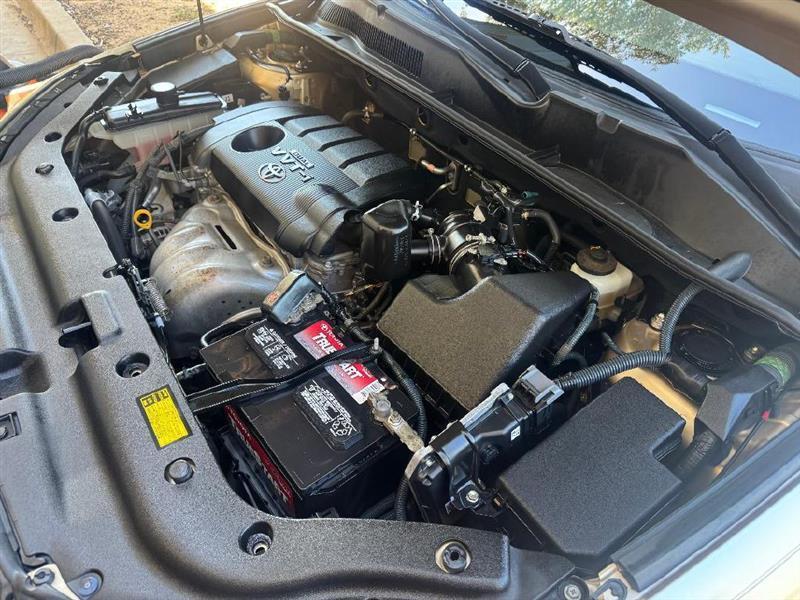 Toyota RAV4 Base I4 2WD 2009
