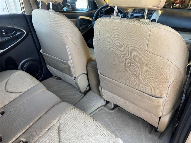 Toyota RAV4 Base I4 2WD 2009