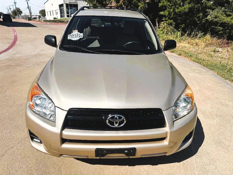 Toyota RAV4 Base I4 2WD 2009