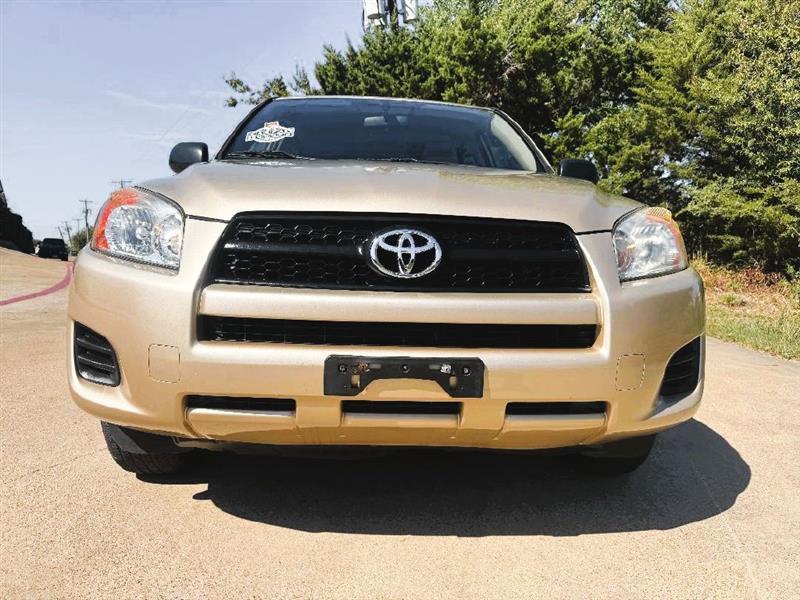 Toyota RAV4 Base I4 2WD 2009