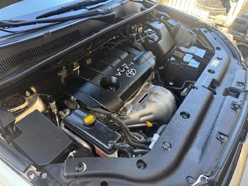 Toyota RAV4 Base I4 2WD 2009