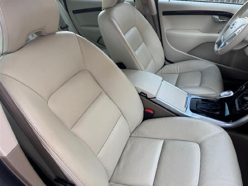 Volvo XC70 3.2 FWD 2013