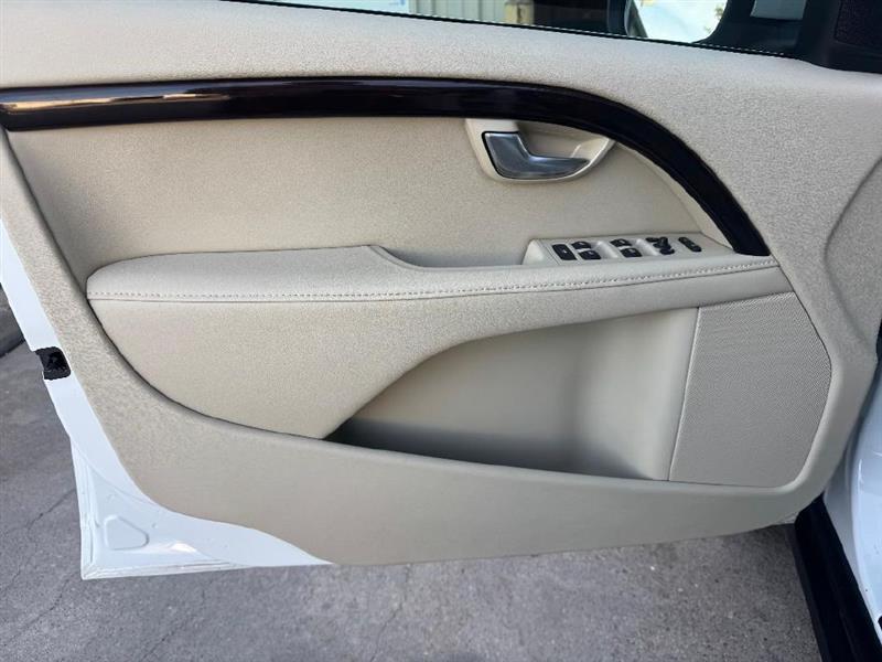 Volvo XC70 3.2 FWD 2013