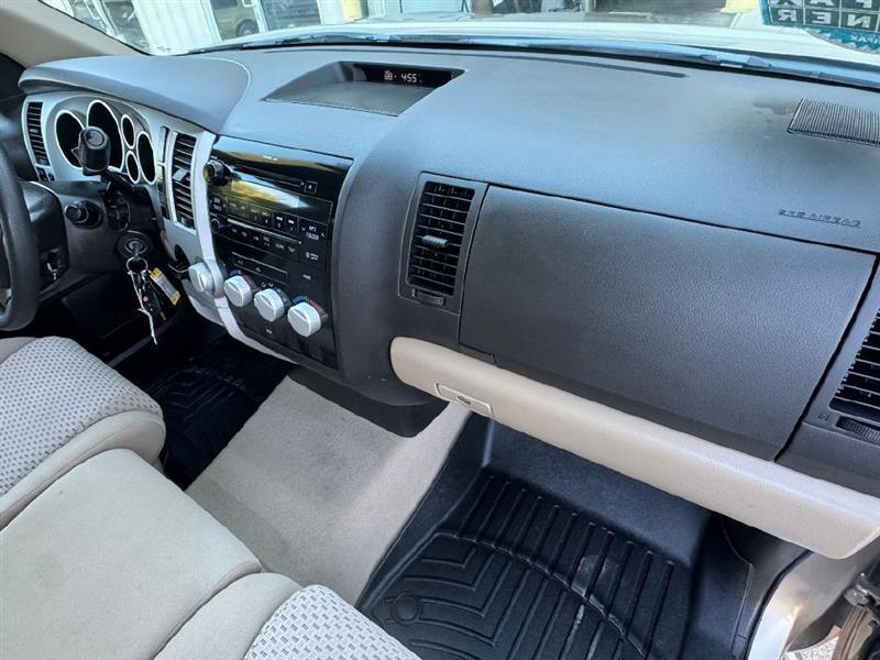 Toyota Tundra SR5 Double Cab 6AT 2WD 2007