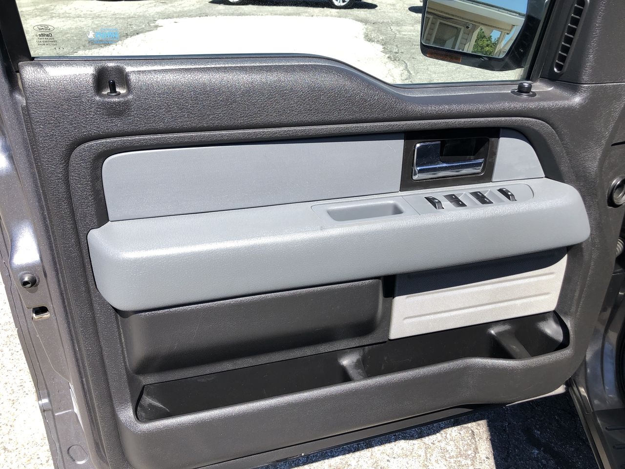 Ford F-150 4WD SuperCrew 145" XL 2014