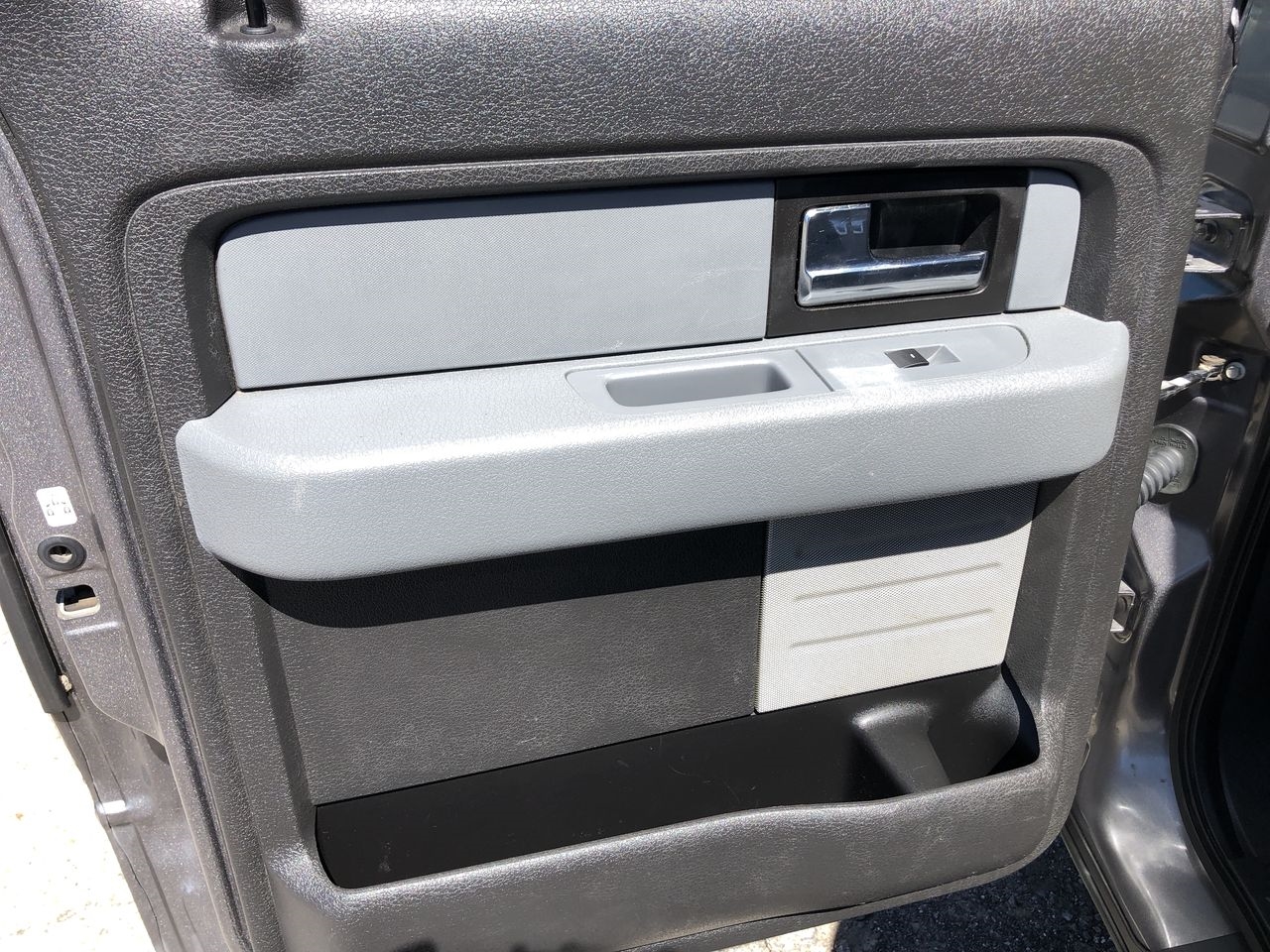 Ford F-150 4WD SuperCrew 145" XL 2014