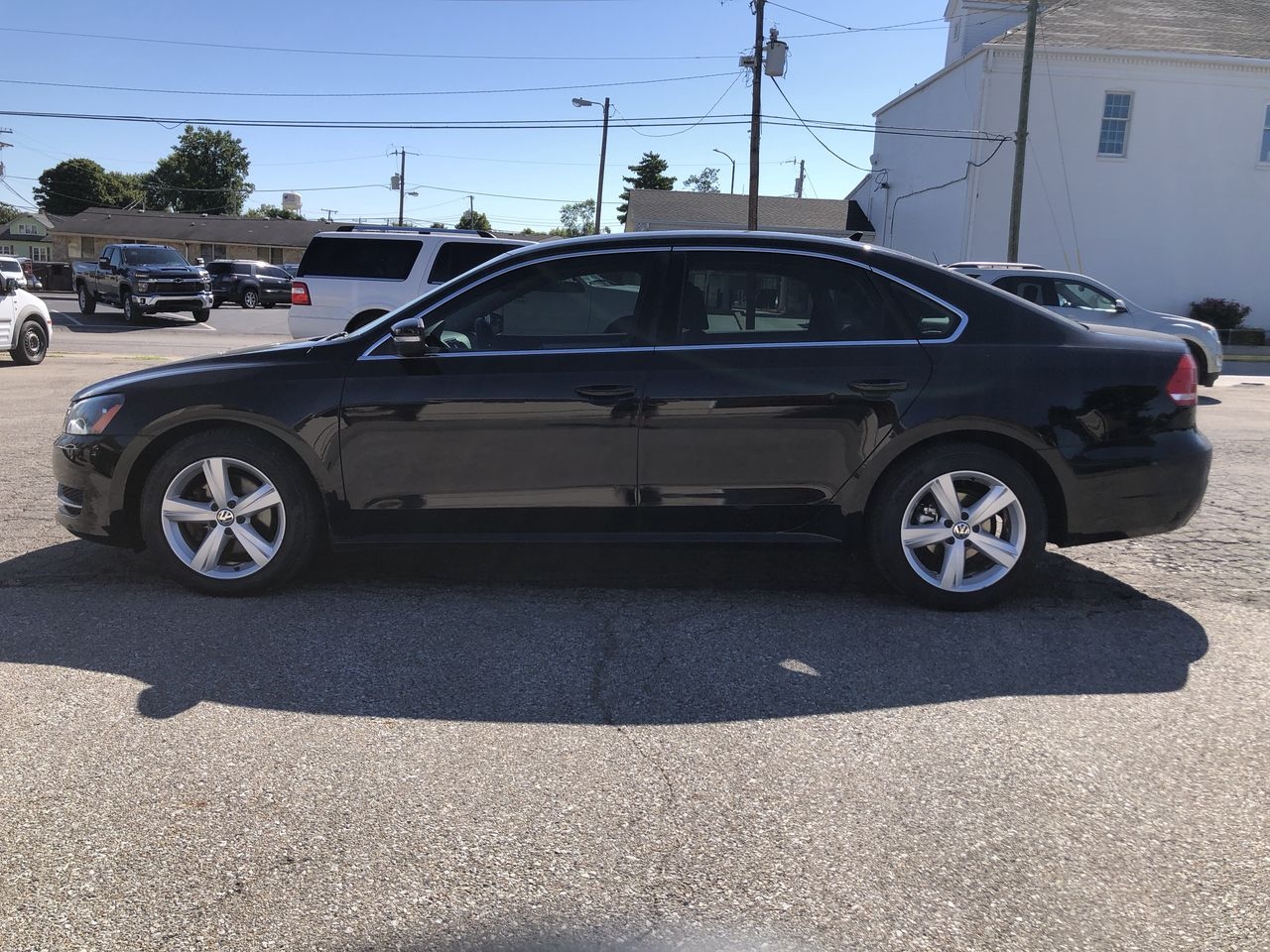 Volkswagen Passat 4dr Sdn 2.5L Auto SE w/Sunroof PZEV 2013