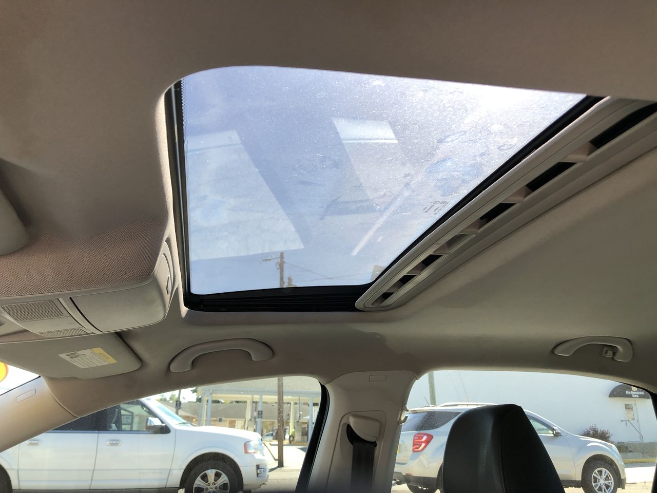 Volkswagen Passat 4dr Sdn 2.5L Auto SE w/Sunroof PZEV 2013