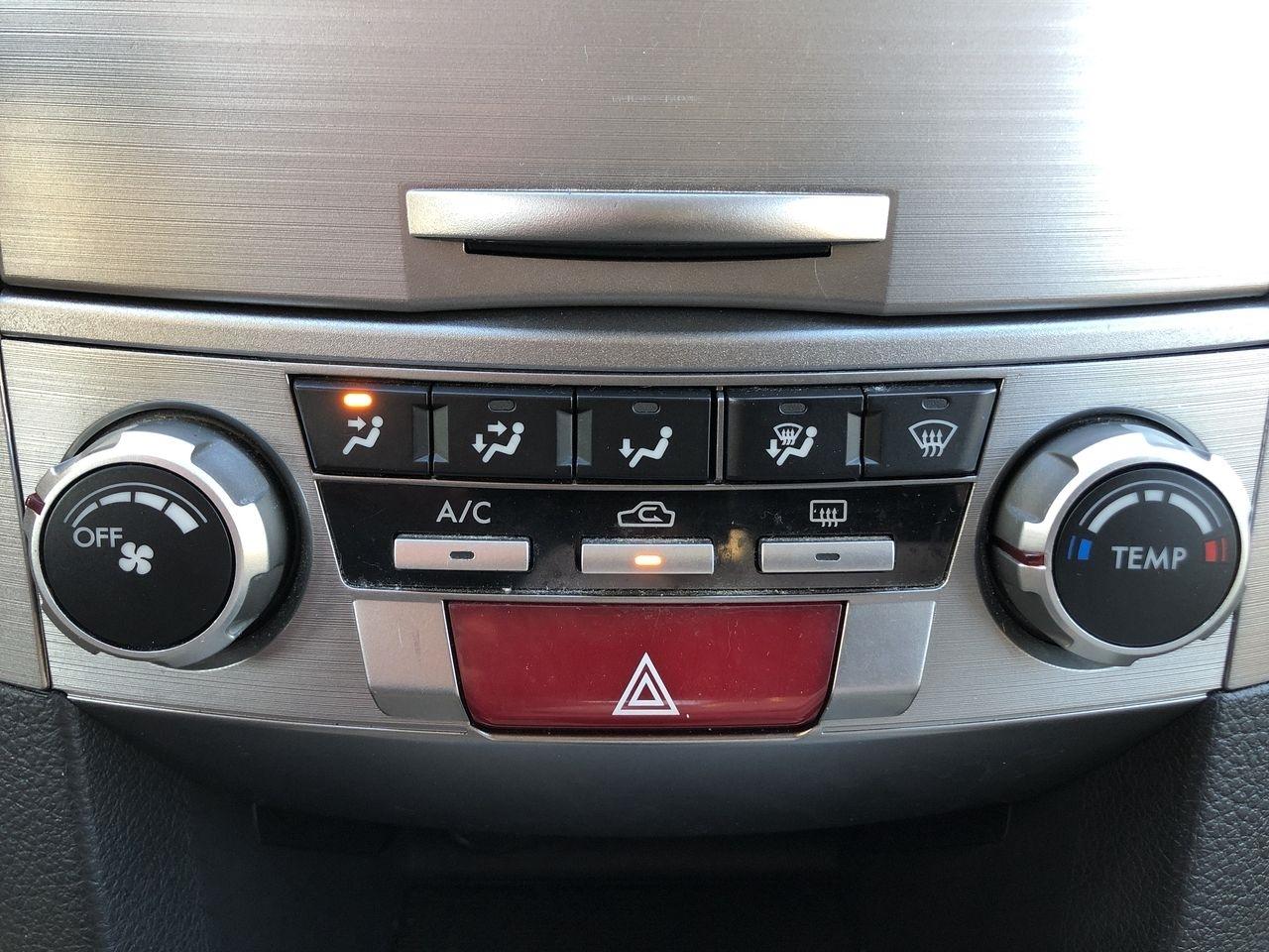 Subaru Outback 4dr Wgn H4 Auto 2.5i Premium 2013