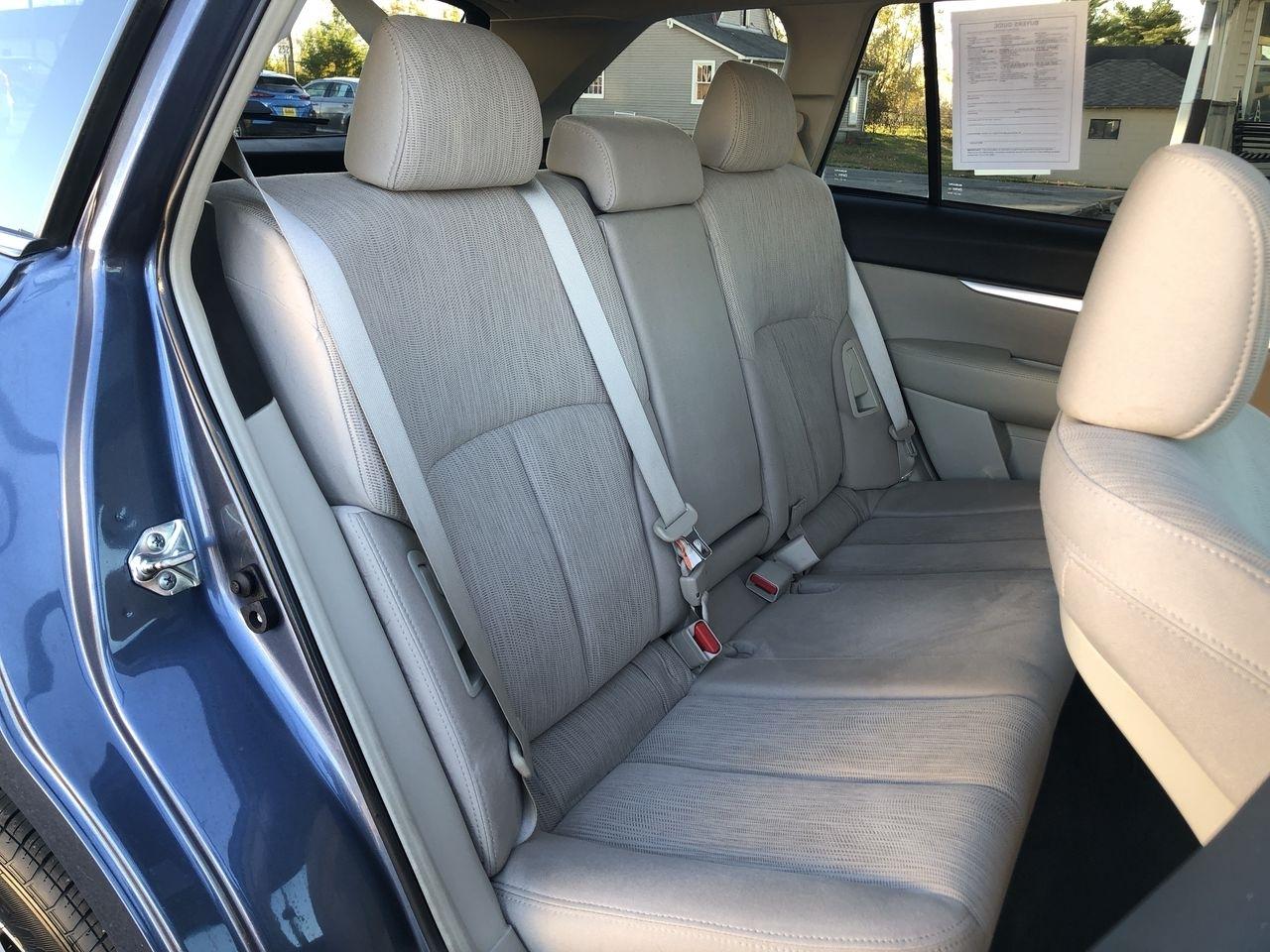 Subaru Outback 4dr Wgn H4 Auto 2.5i Premium 2013