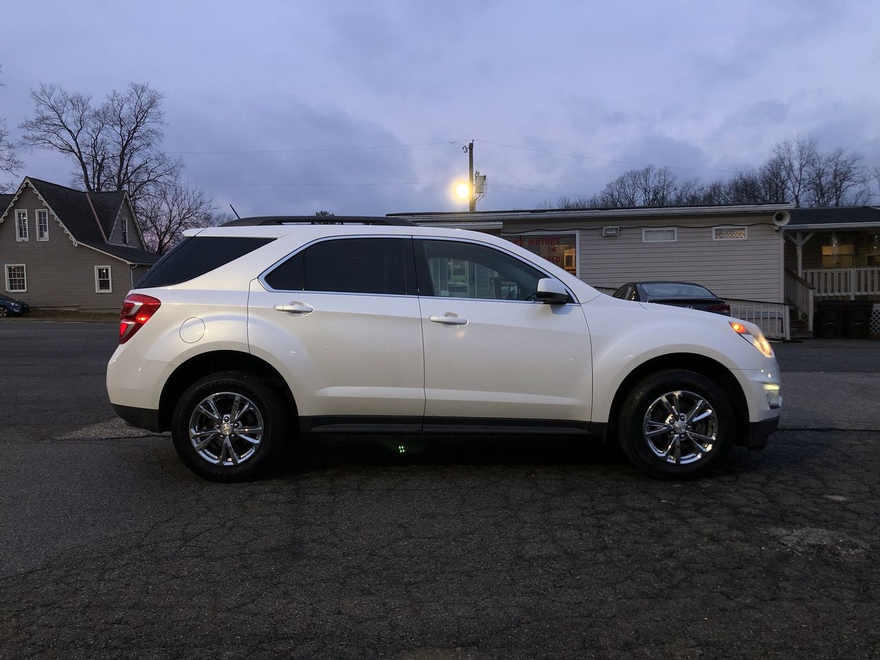 Chevrolet Equinox FWD 4dr LT w/1LT 2017