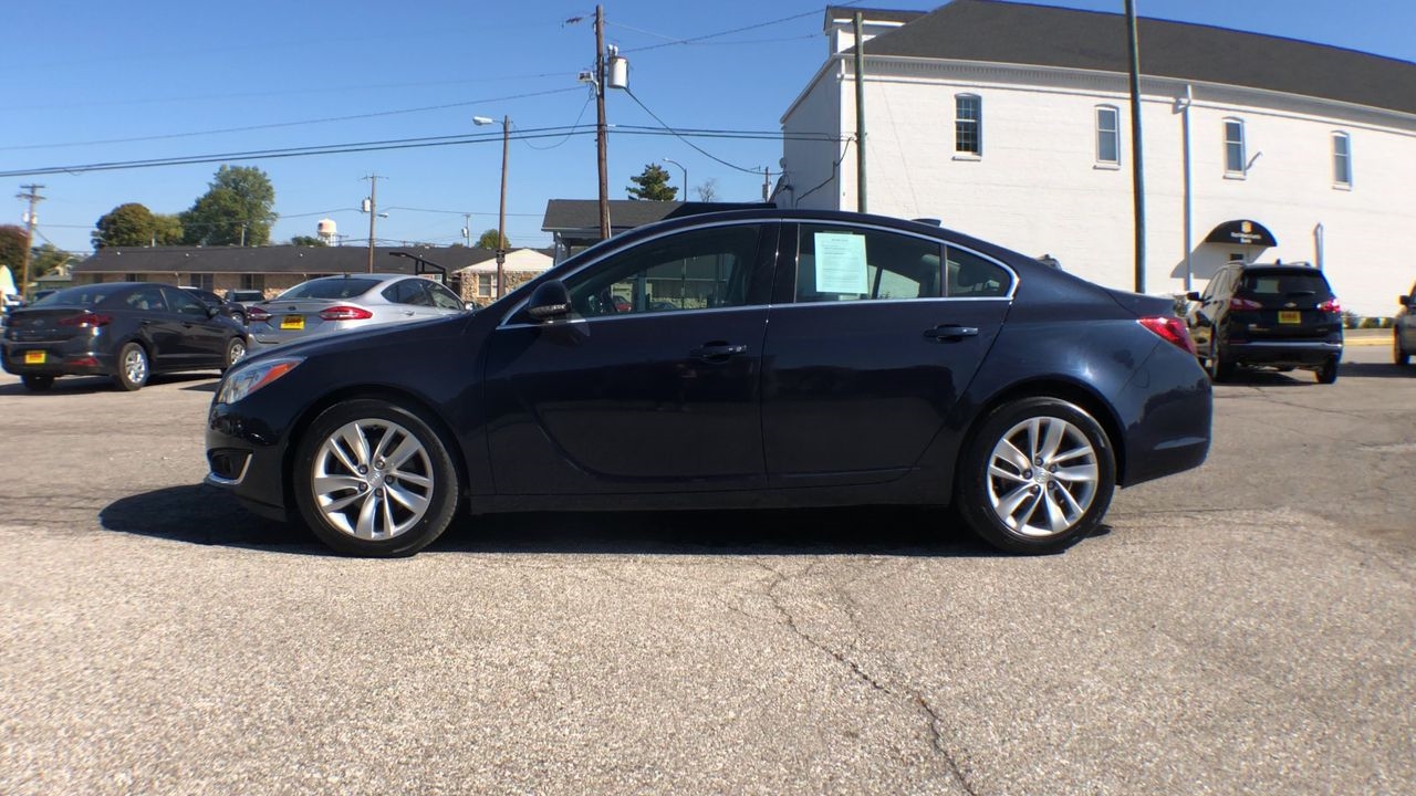 Buick Regal 4dr Sdn Premium II FWD 2016