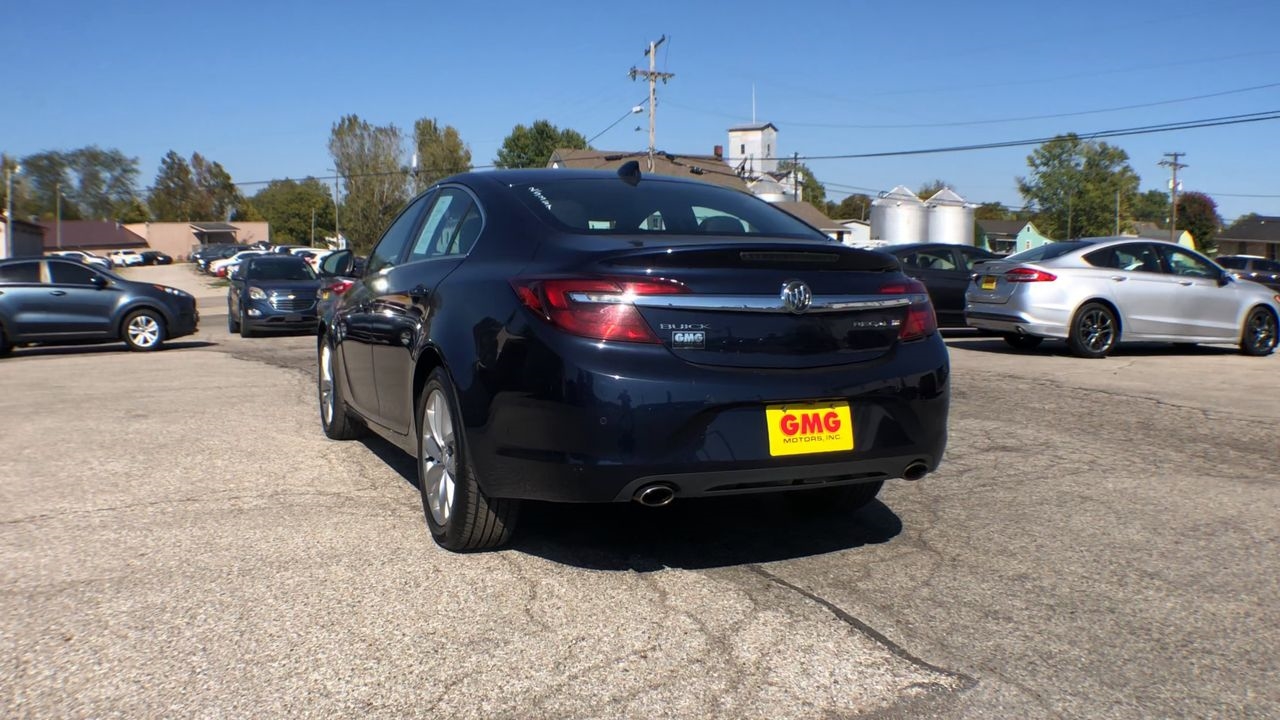 Buick Regal 4dr Sdn Premium II FWD 2016