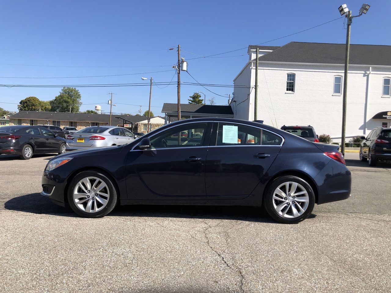 Buick Regal 4dr Sdn Premium II FWD 2016