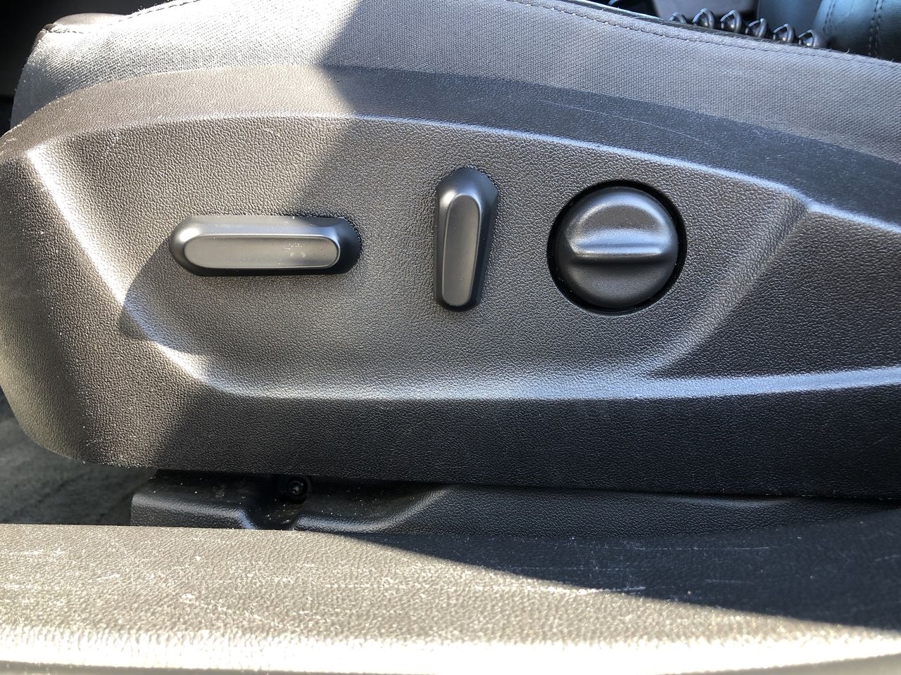 Buick Regal 4dr Sdn Premium II FWD 2016