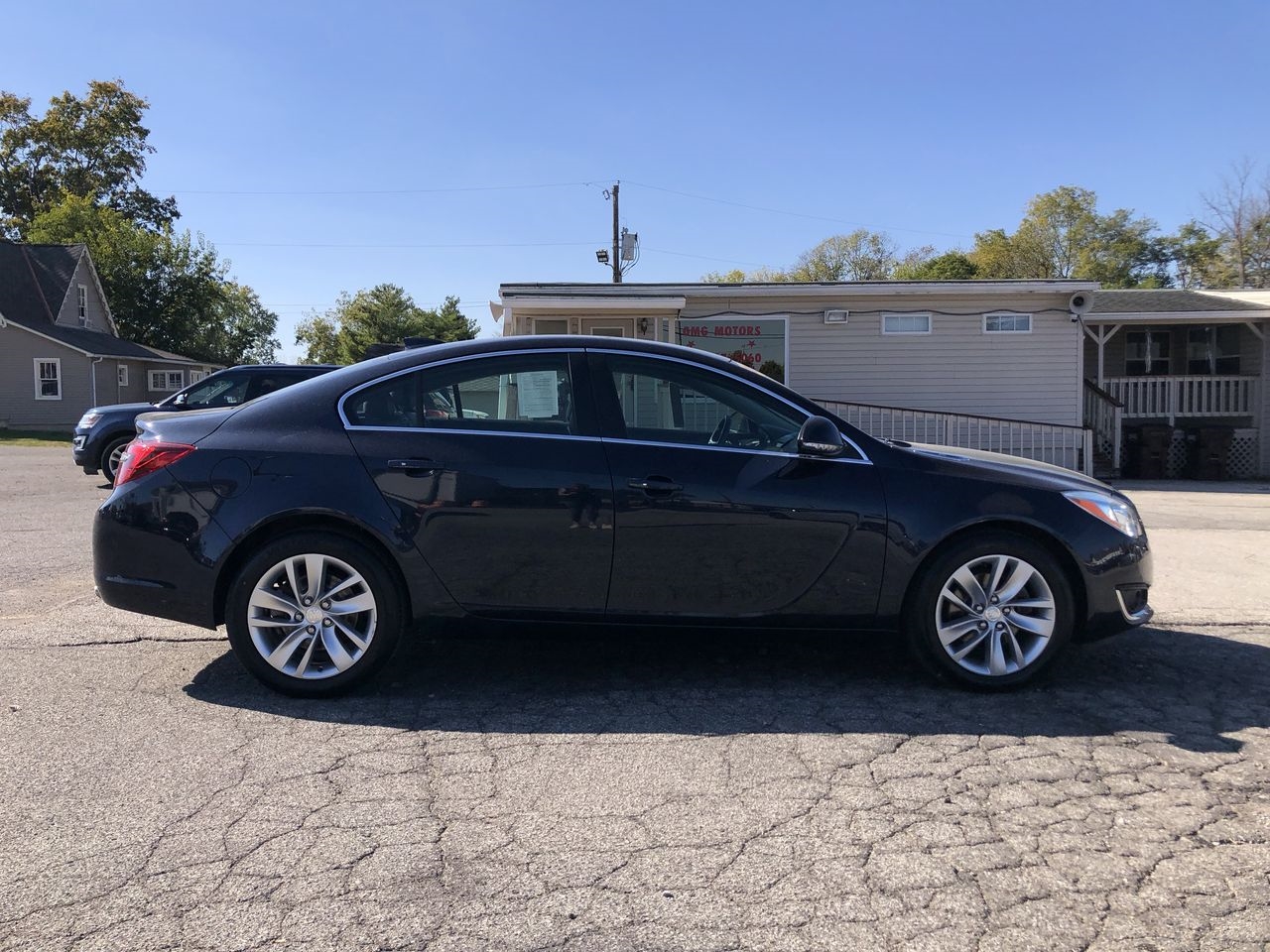 Buick Regal 4dr Sdn Premium II FWD 2016