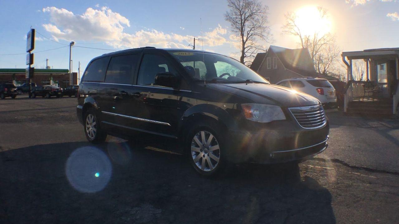 Chrysler Town & Country 4dr Wgn Touring 2013
