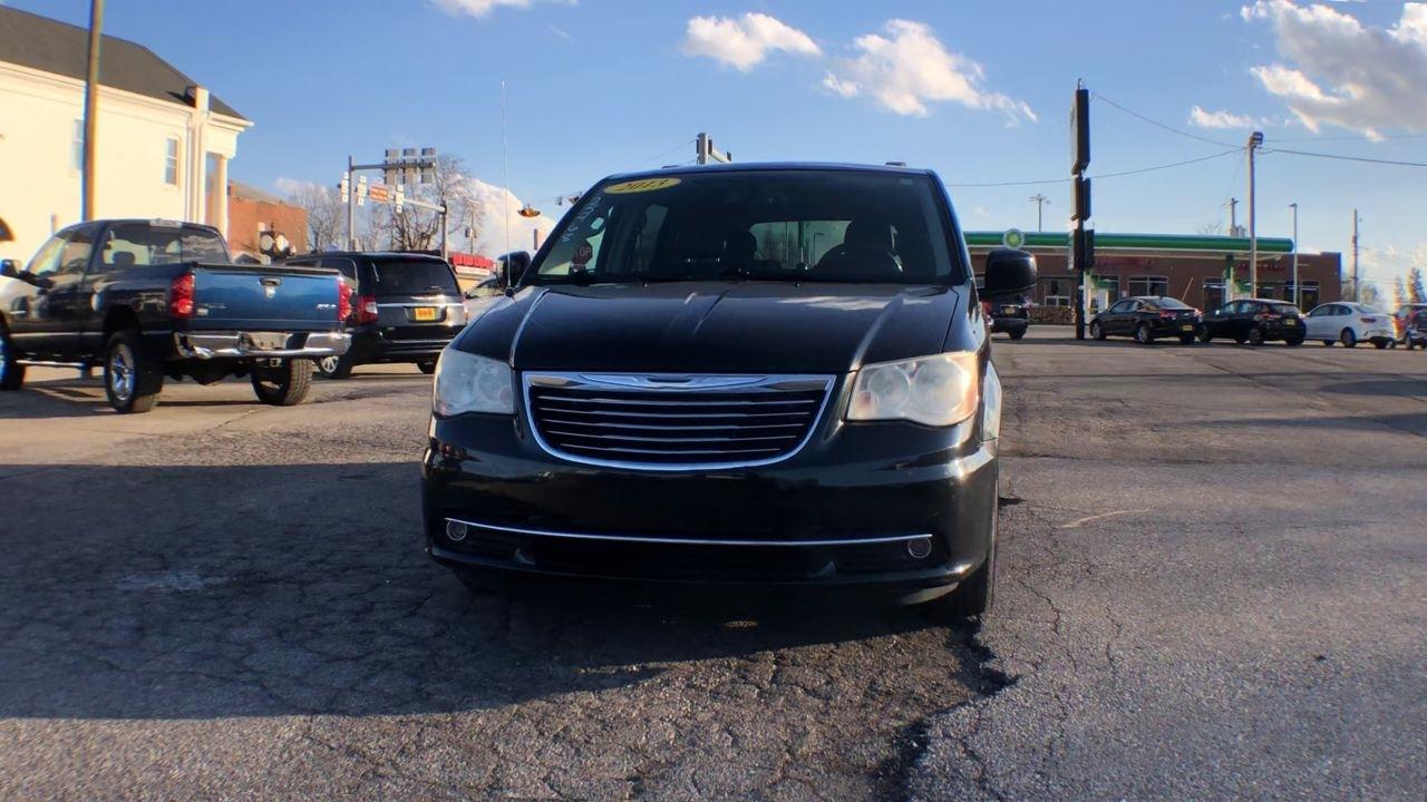 Chrysler Town & Country 4dr Wgn Touring 2013
