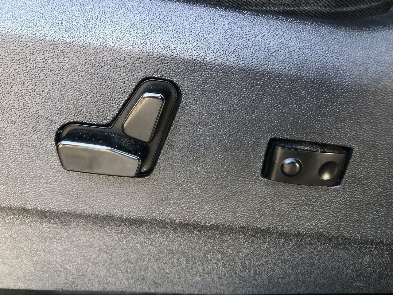 Chrysler Town & Country 4dr Wgn Touring 2013