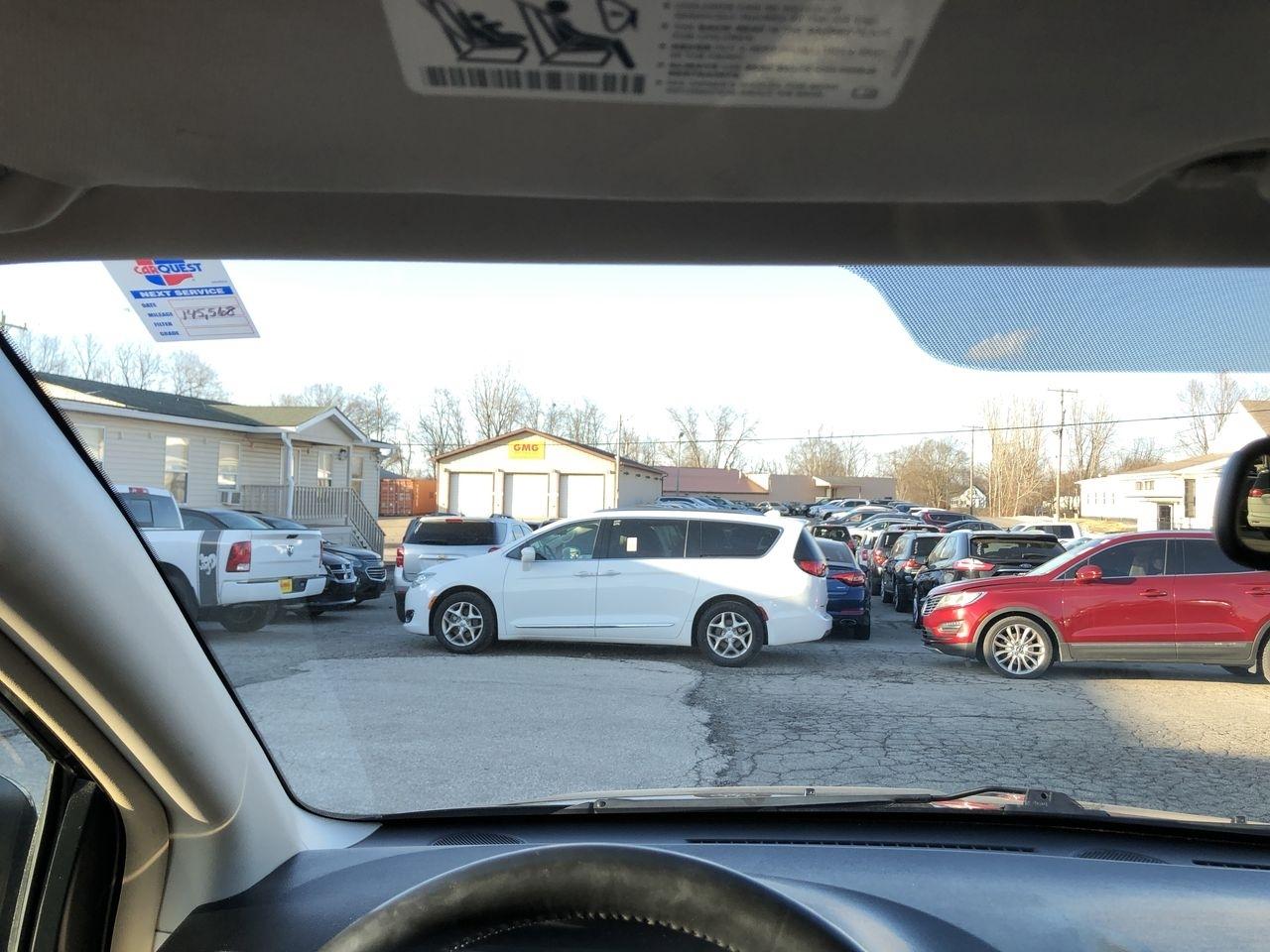 Chrysler Town & Country 4dr Wgn Touring 2013