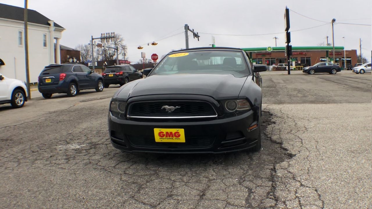Ford Mustang 2dr Conv V6 2013