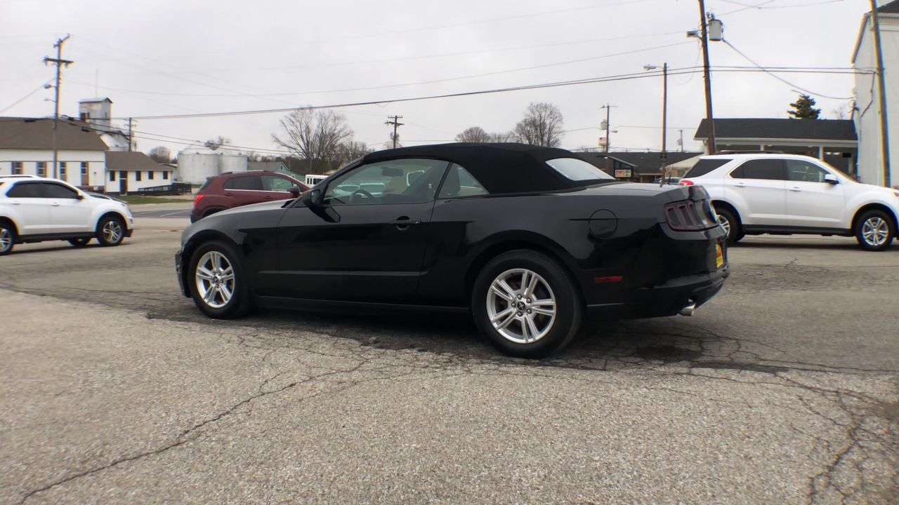 Ford Mustang 2dr Conv V6 2013