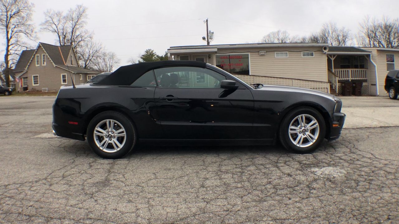 Ford Mustang 2dr Conv V6 2013