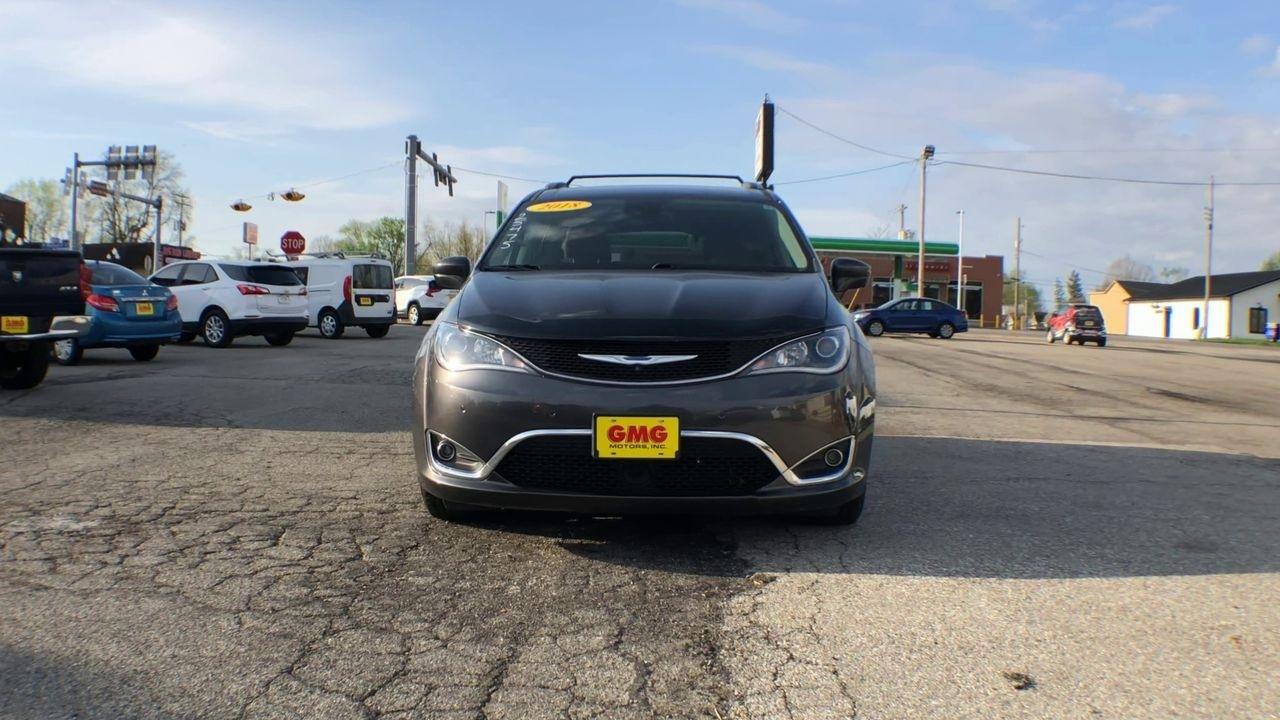 Chrysler Pacifica Touring L FWD 2018