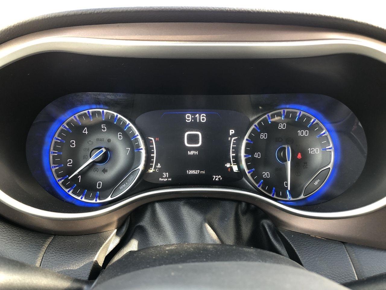 Chrysler Pacifica Touring L FWD 2018