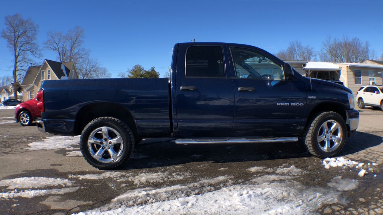 Dodge Ram 1500 4WD Quad Cab 140.5" SLT 2007