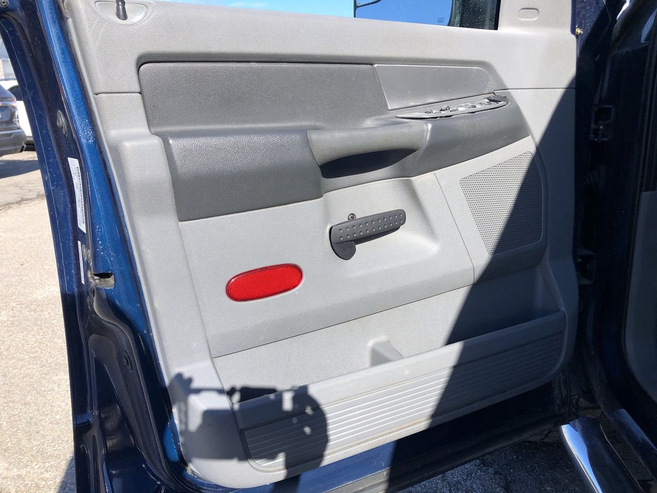 Dodge Ram 1500 4WD Quad Cab 140.5" SLT 2007