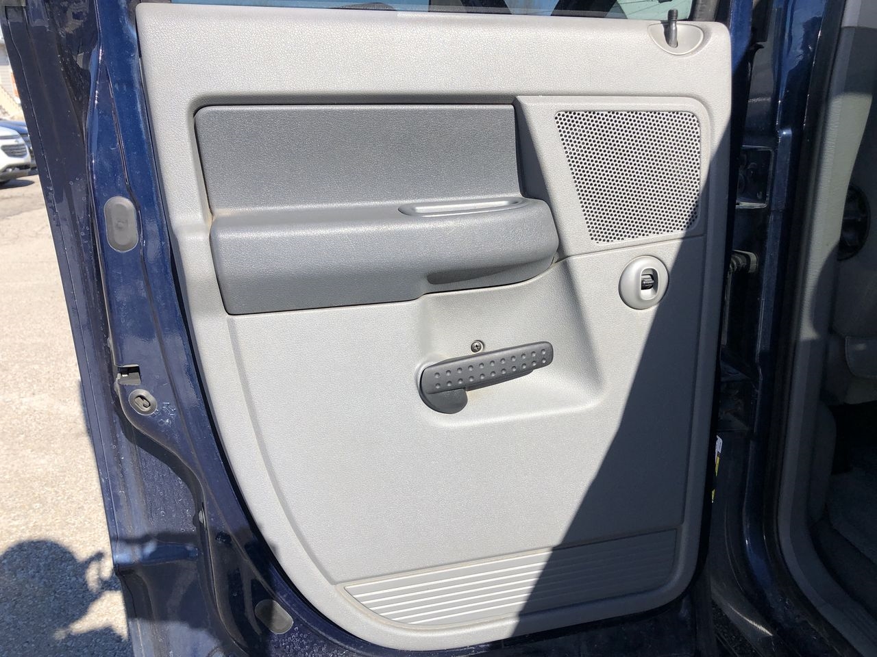 Dodge Ram 1500 4WD Quad Cab 140.5" SLT 2007