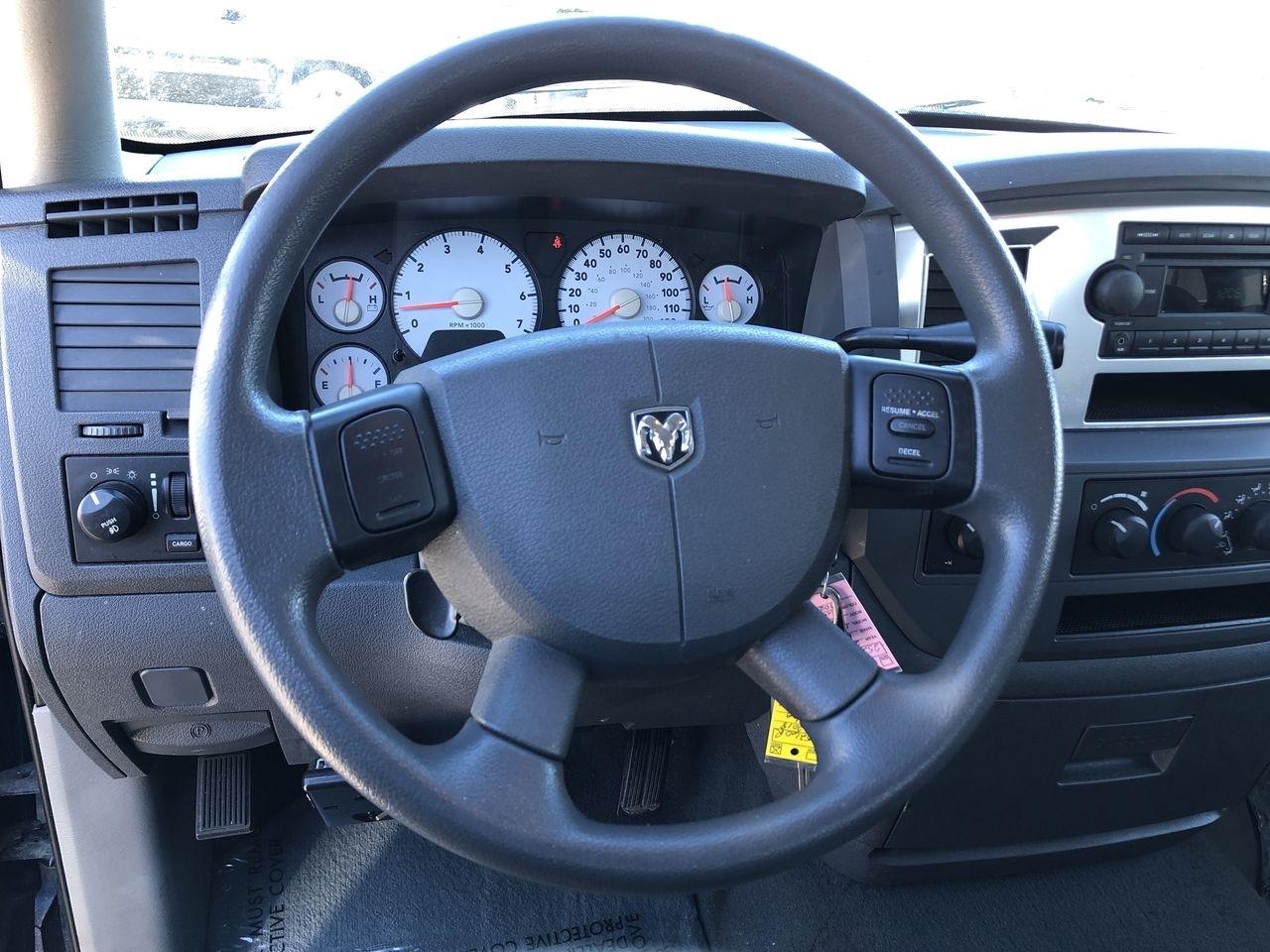 Dodge Ram 1500 4WD Quad Cab 140.5" SLT 2007