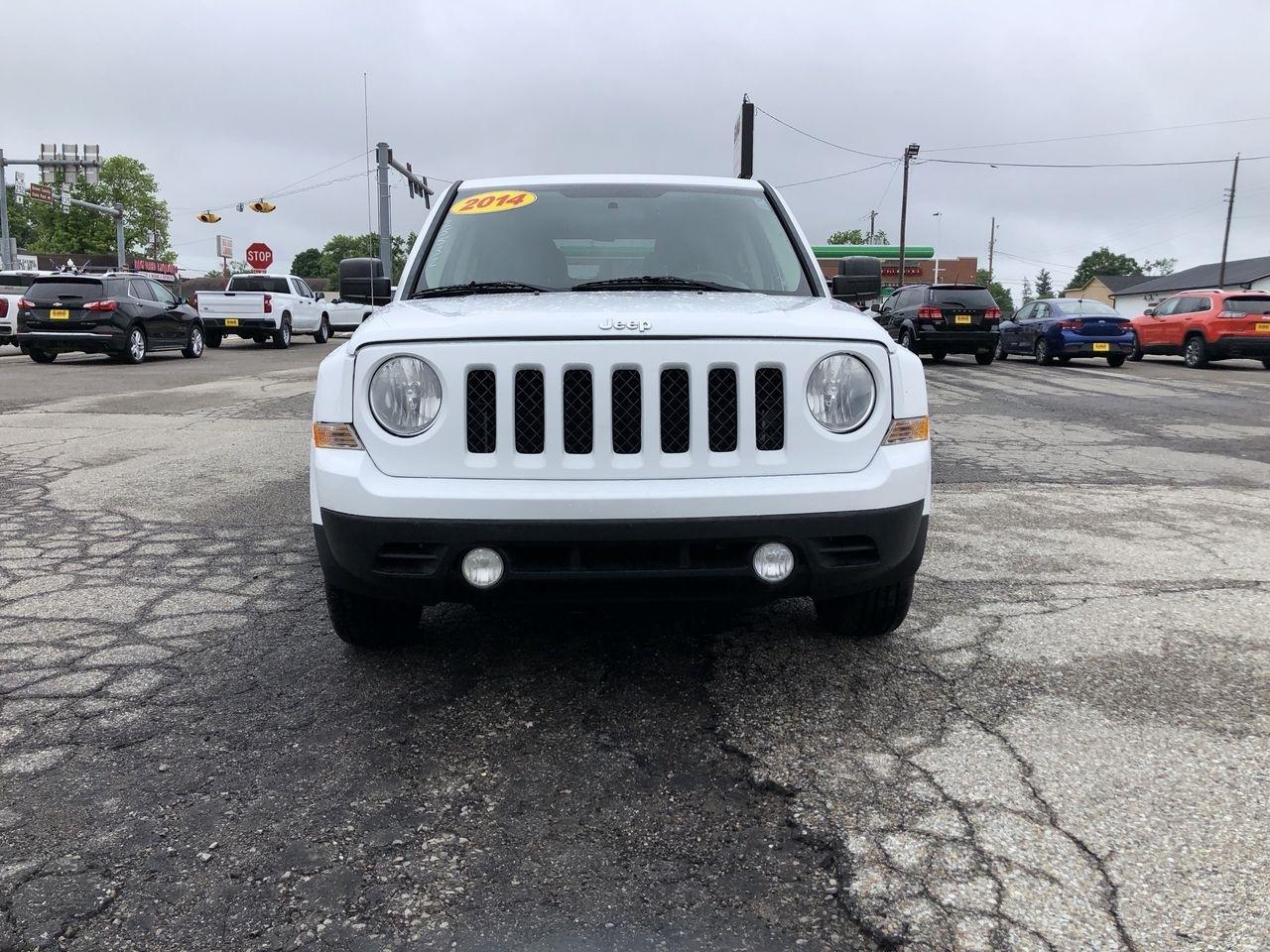 Jeep Patriot FWD 4dr High Altitude 2014