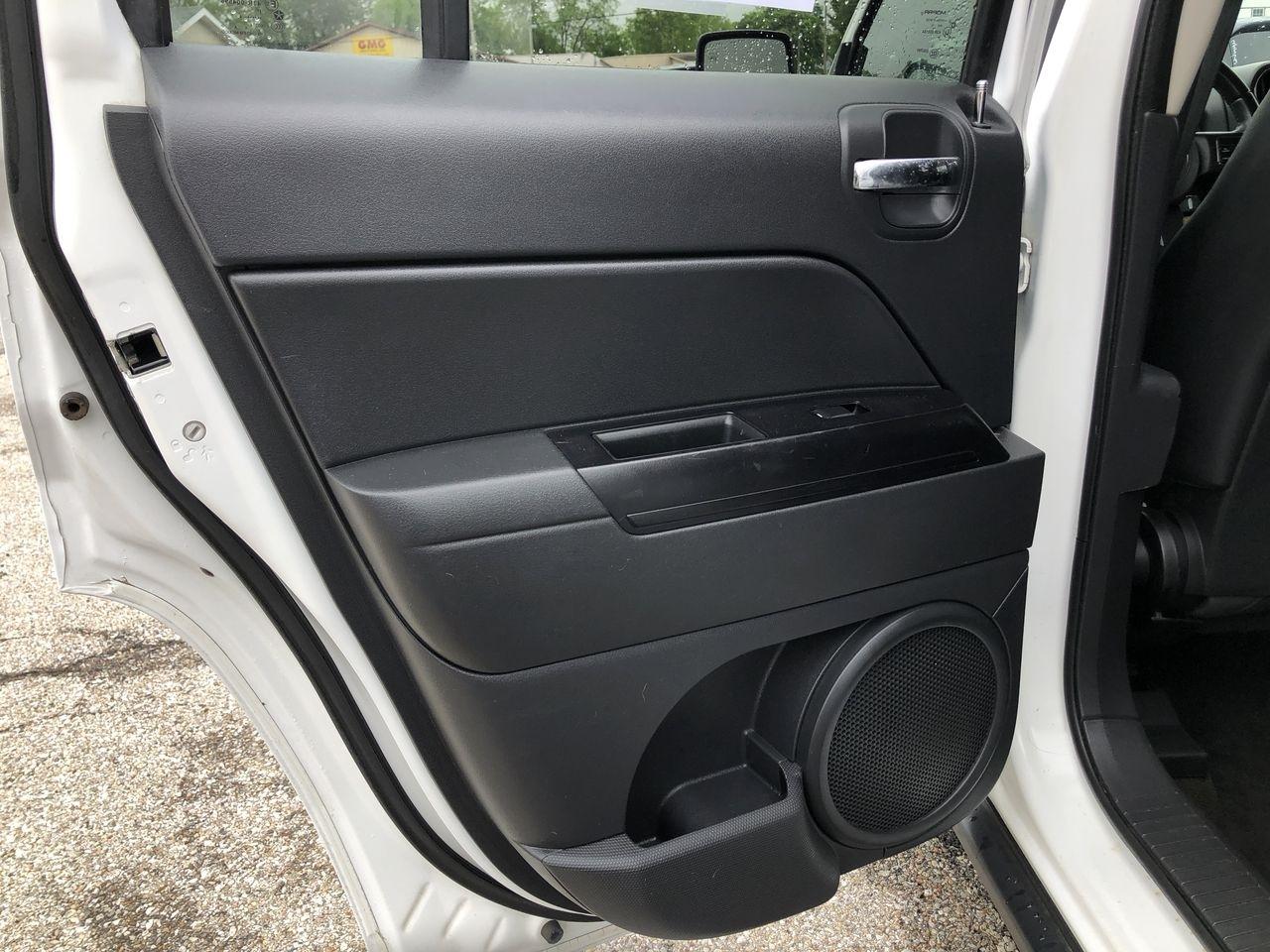 Jeep Patriot FWD 4dr High Altitude 2014