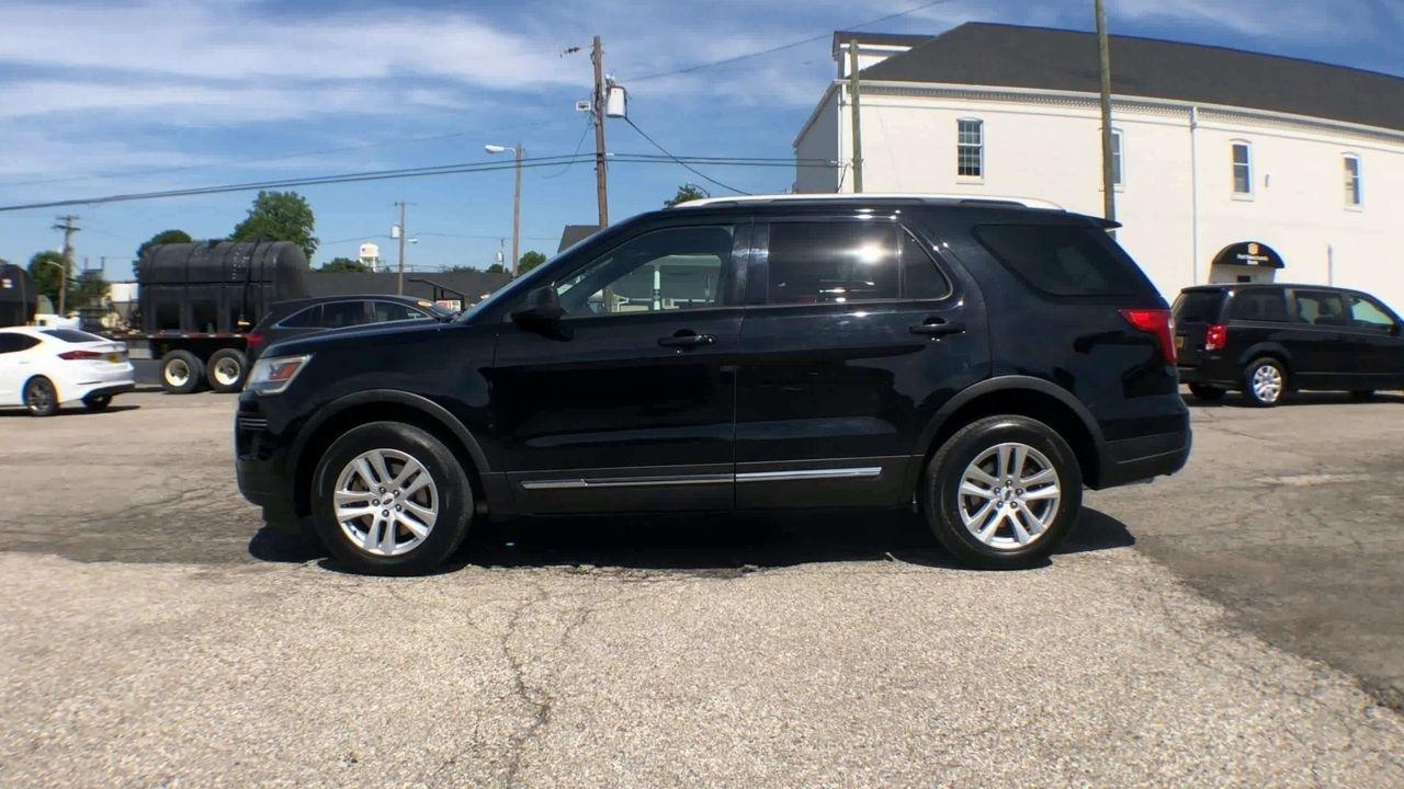 Ford Explorer XLT 4WD 2018