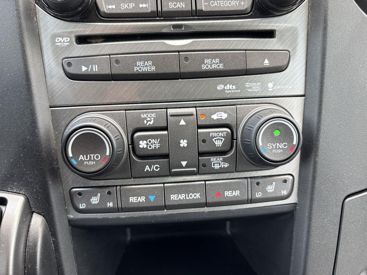 Honda Pilot 4WD 4dr Touring w/RES & Navi 2015