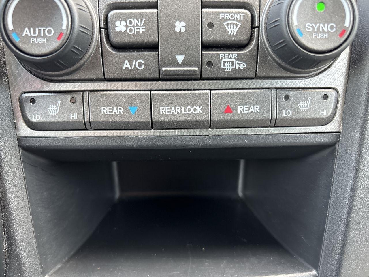 Honda Pilot 4WD 4dr Touring w/RES & Navi 2015